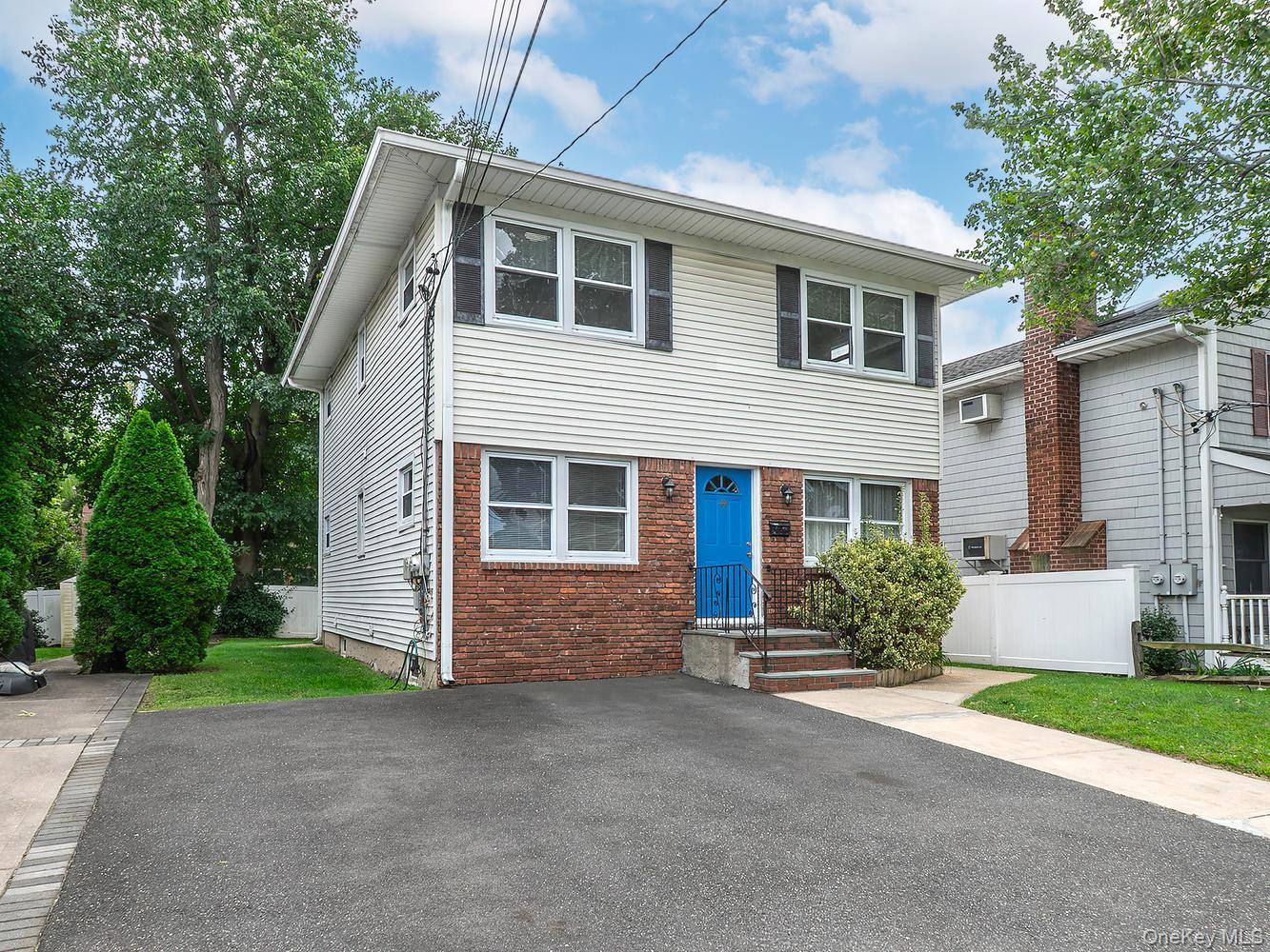 44 Corchaug Avenue Property Photo 2