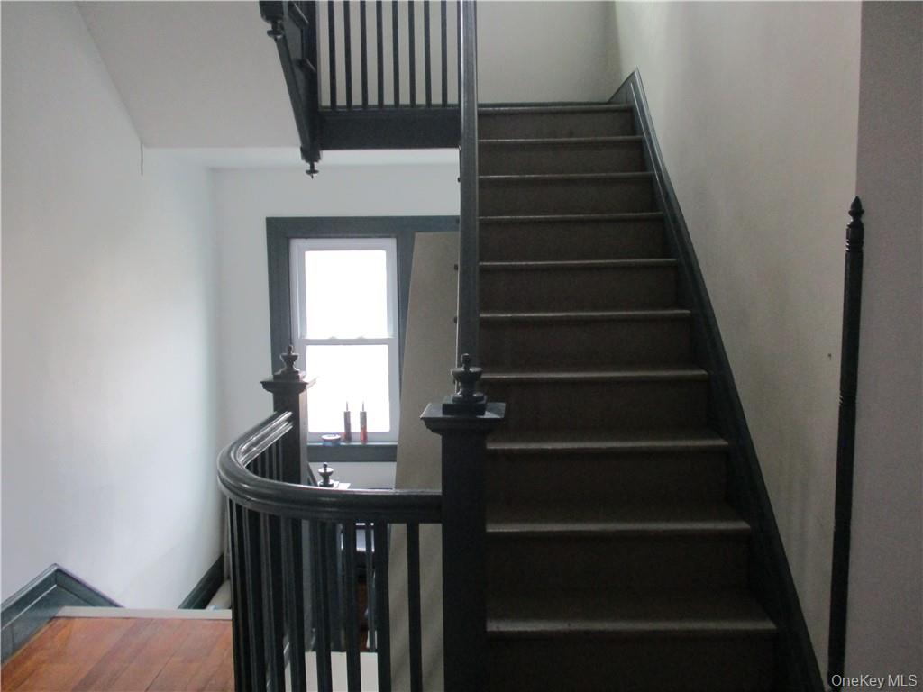 1003 Main Street Property Photo 3