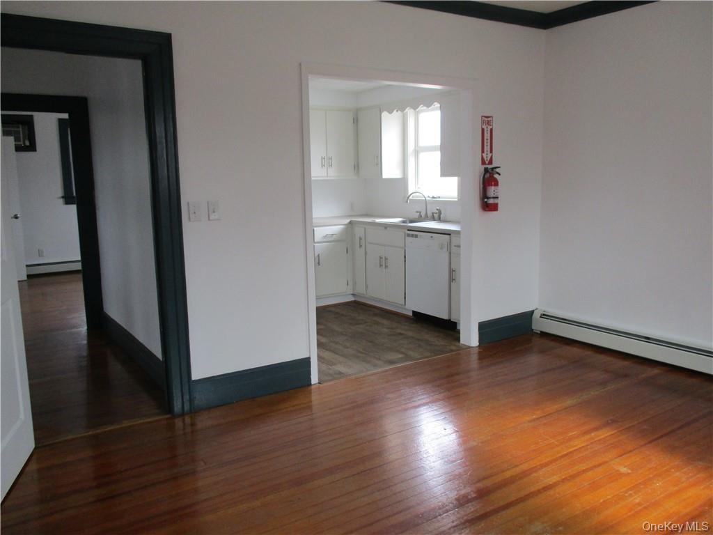 1003 Main Street Property Photo 11
