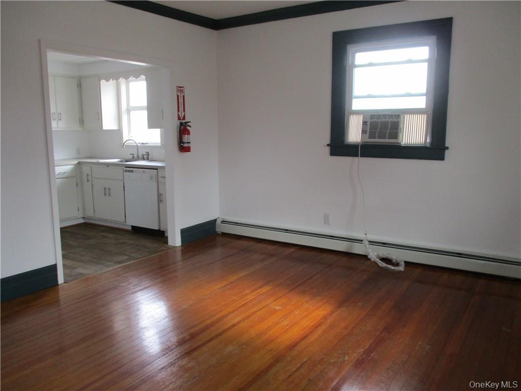 1003 Main Street Property Photo 12