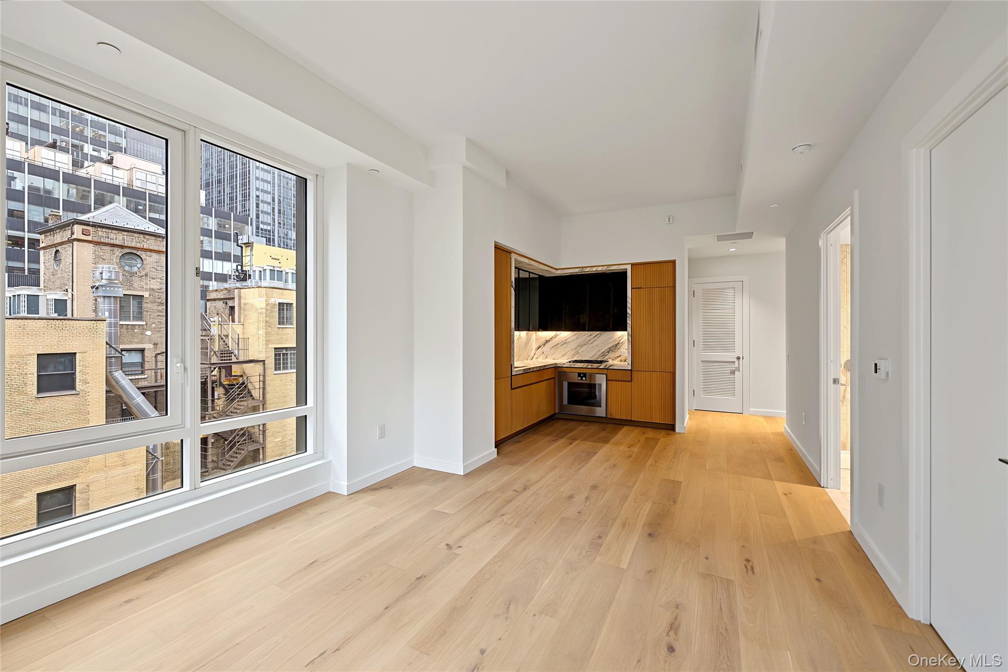 135 E 47th Street 18g Property Photo 10