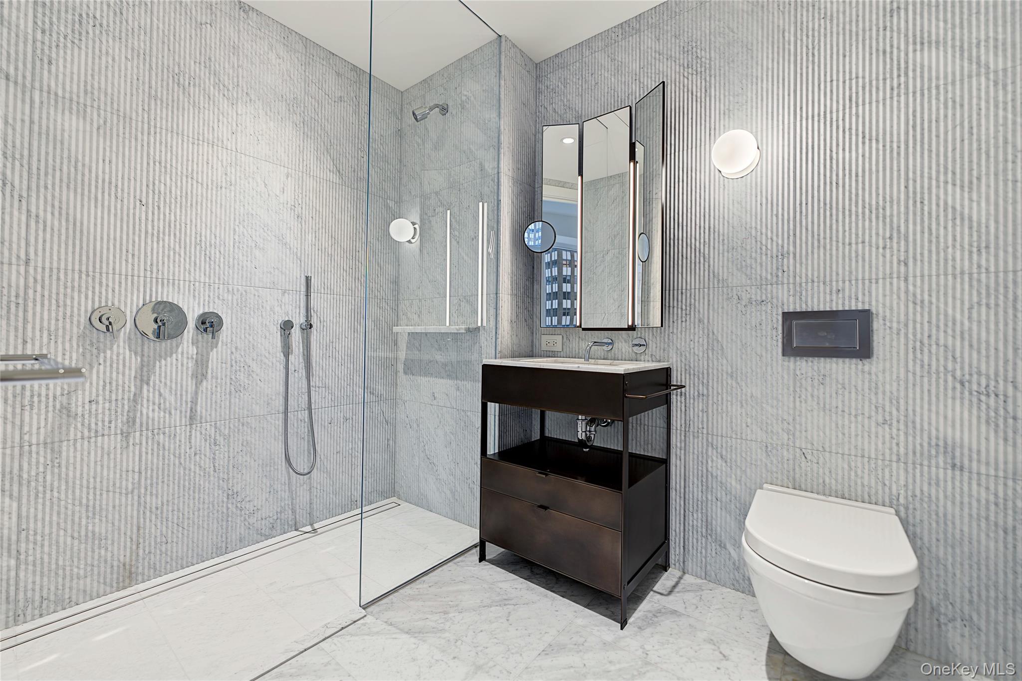 135 E 47th Street 18g Property Photo 17