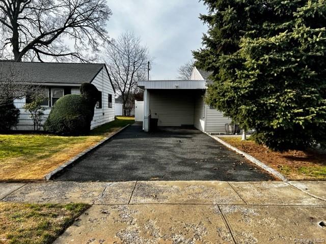 180 Elmwood Street Property Photo 2
