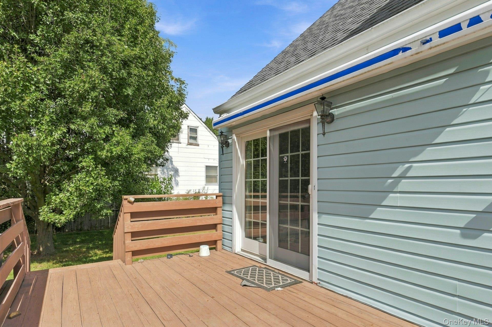 375 Catskill Avenue Property Photo 9