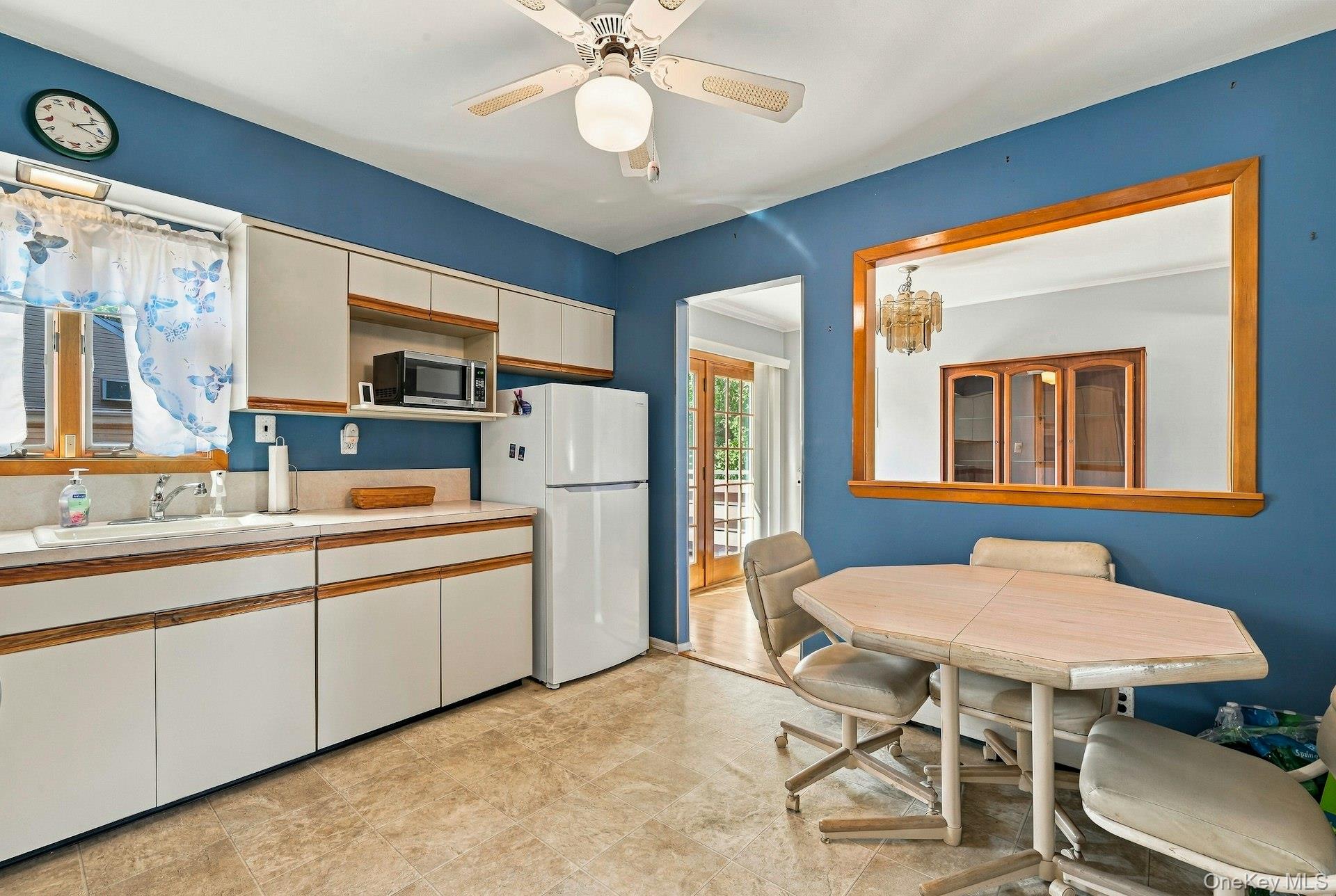 375 Catskill Avenue Property Photo 22
