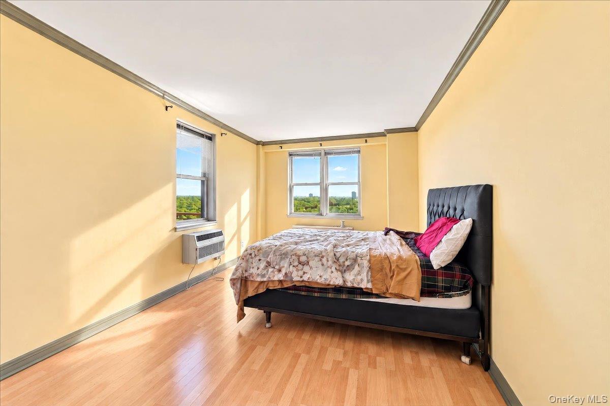 5900 Arlington Avenue 15e Property Photo 5