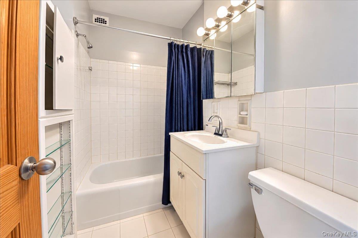 5900 Arlington Avenue 15e Property Photo 7