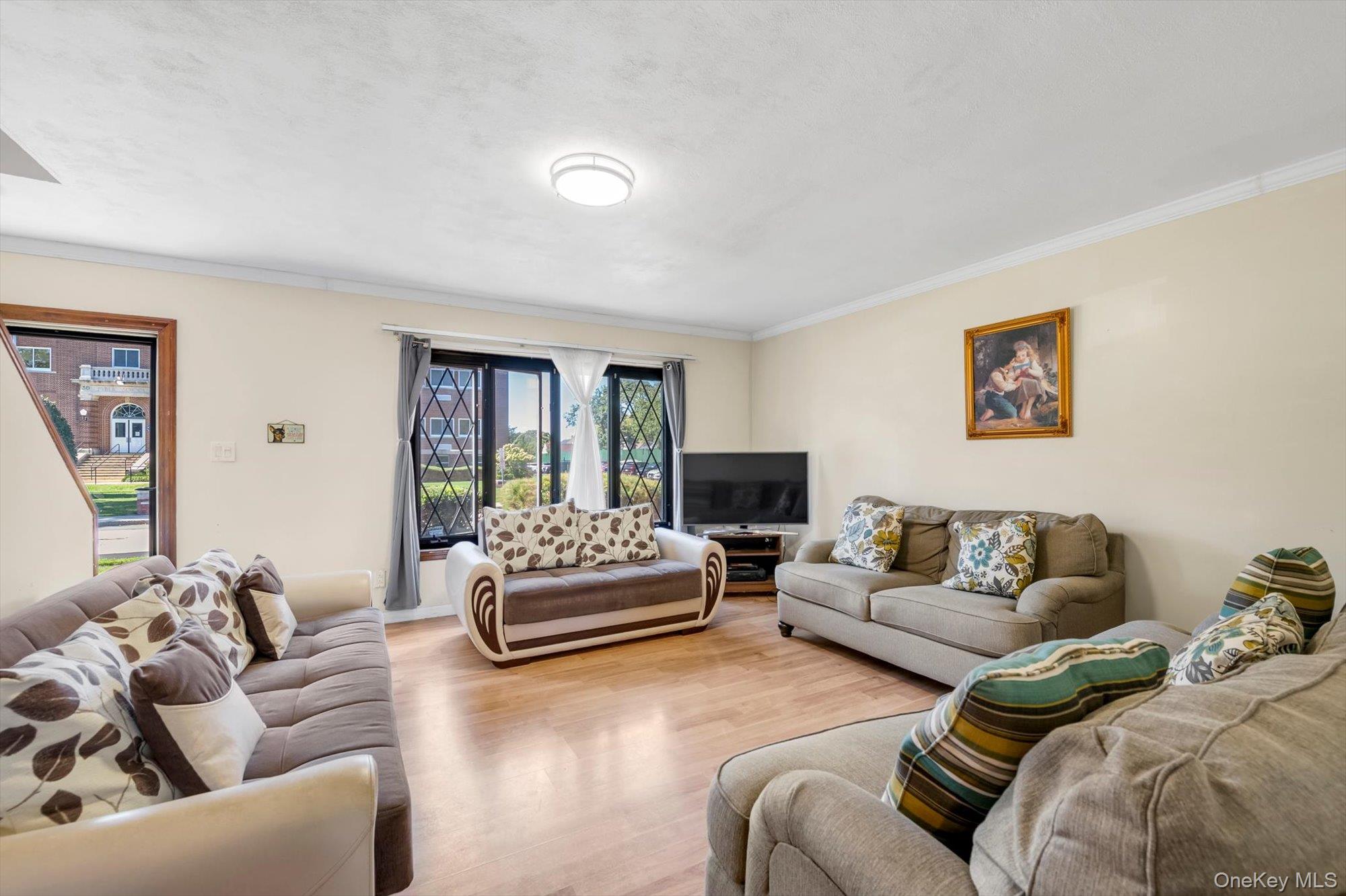 65 Clearstream Avenue Property Photo 2