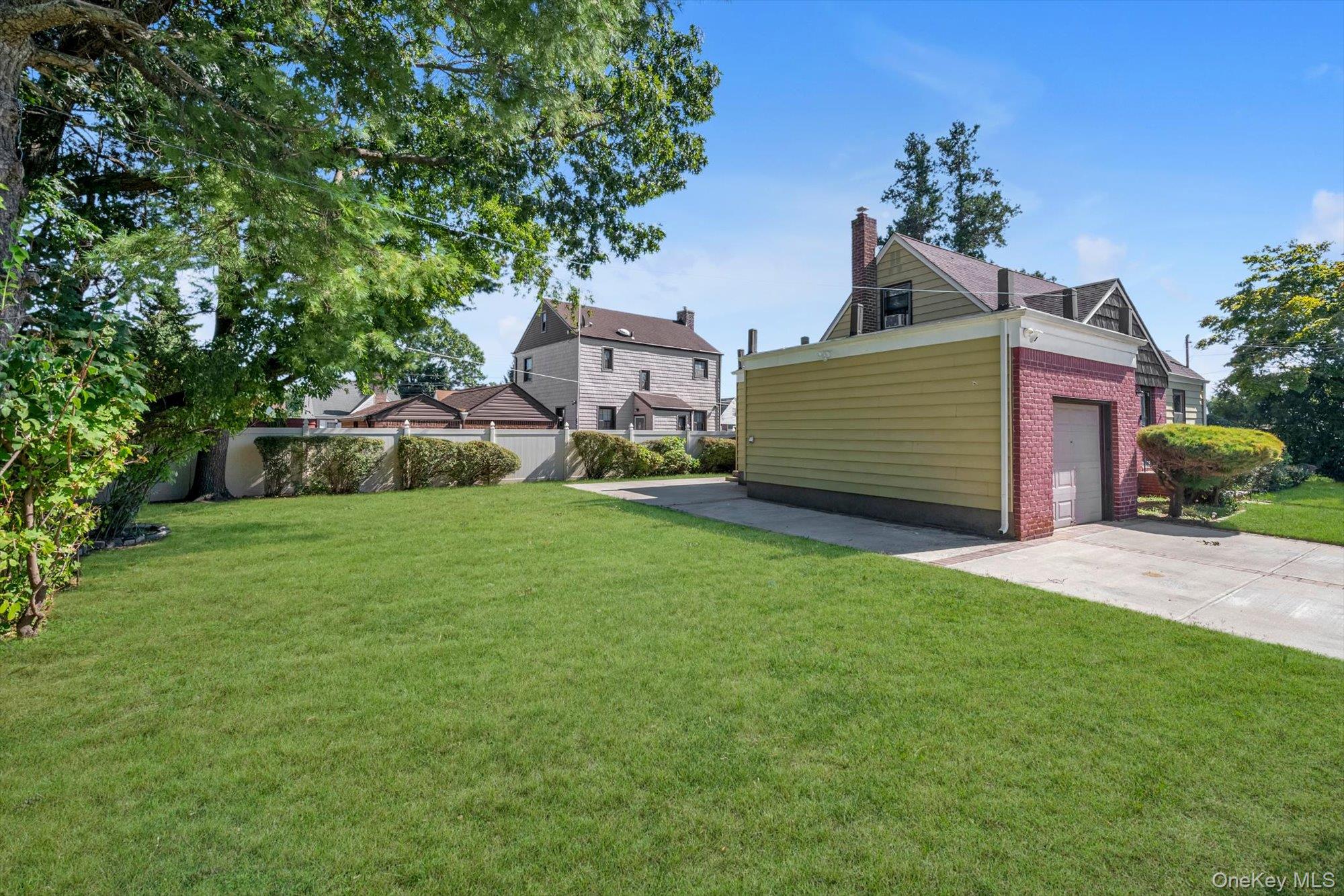 65 Clearstream Avenue Property Photo 16