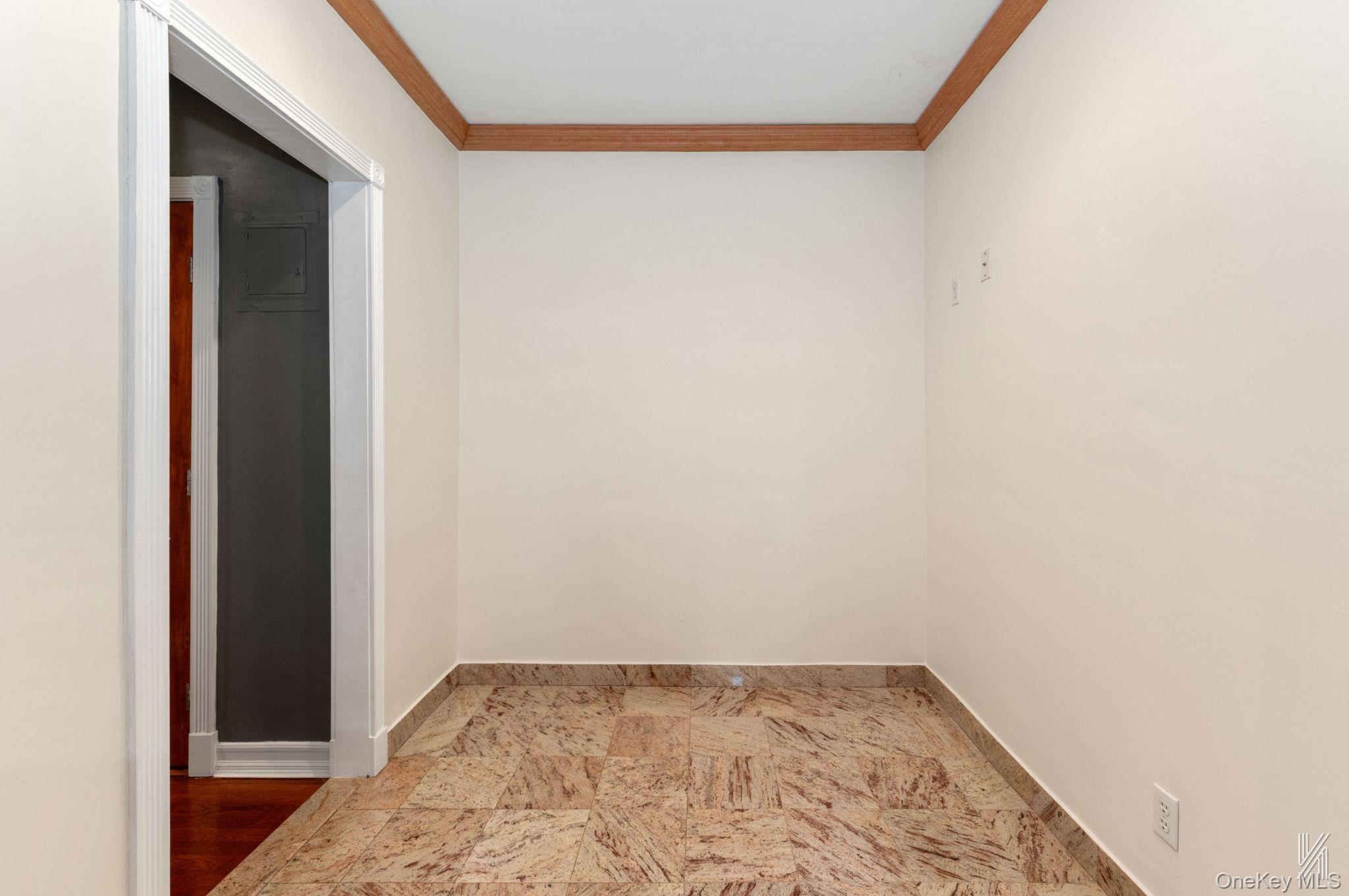 25-40 31st Avenue 6e Property Photo 12