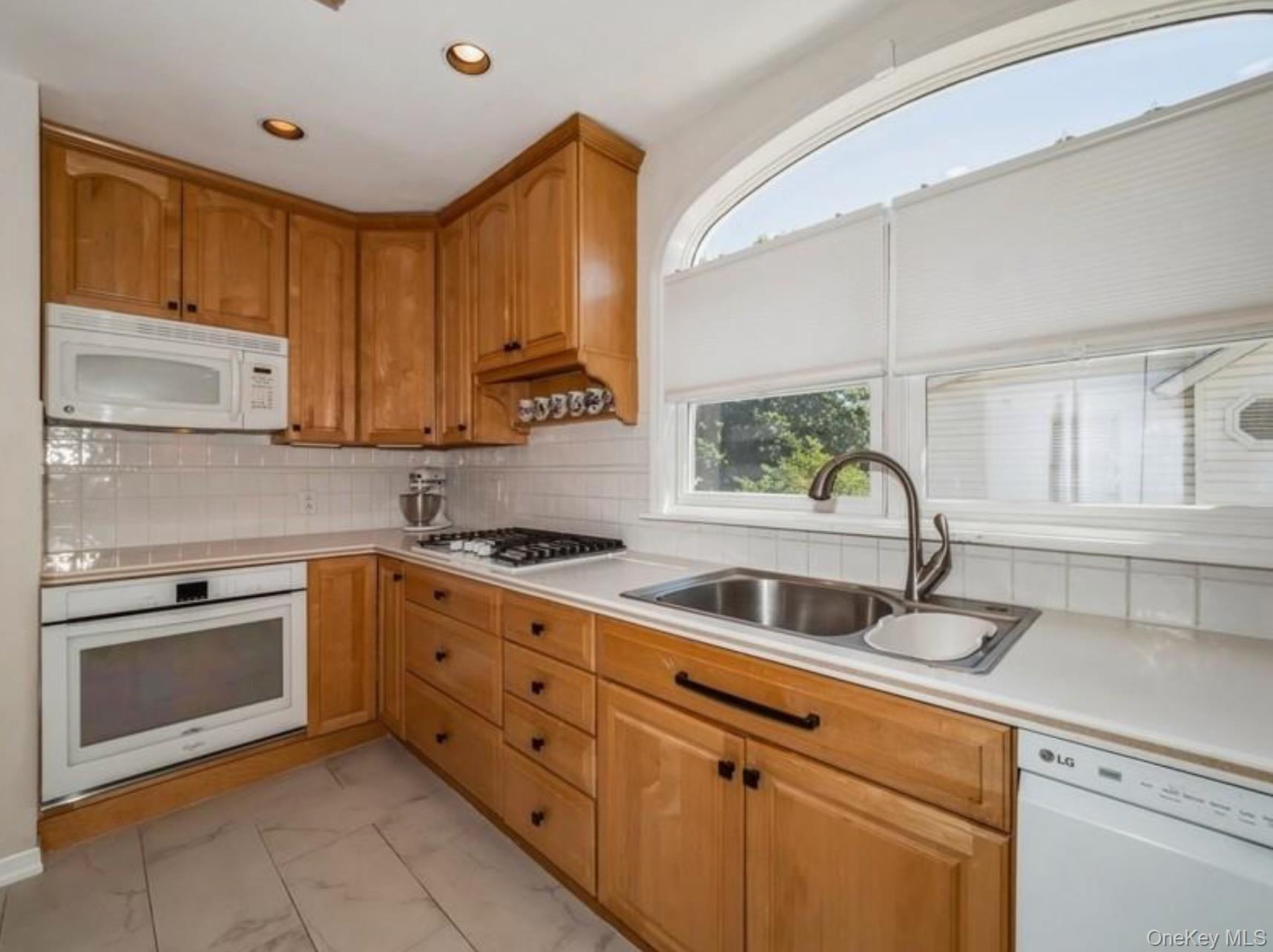 18 Parsonage Street Property Photo 10