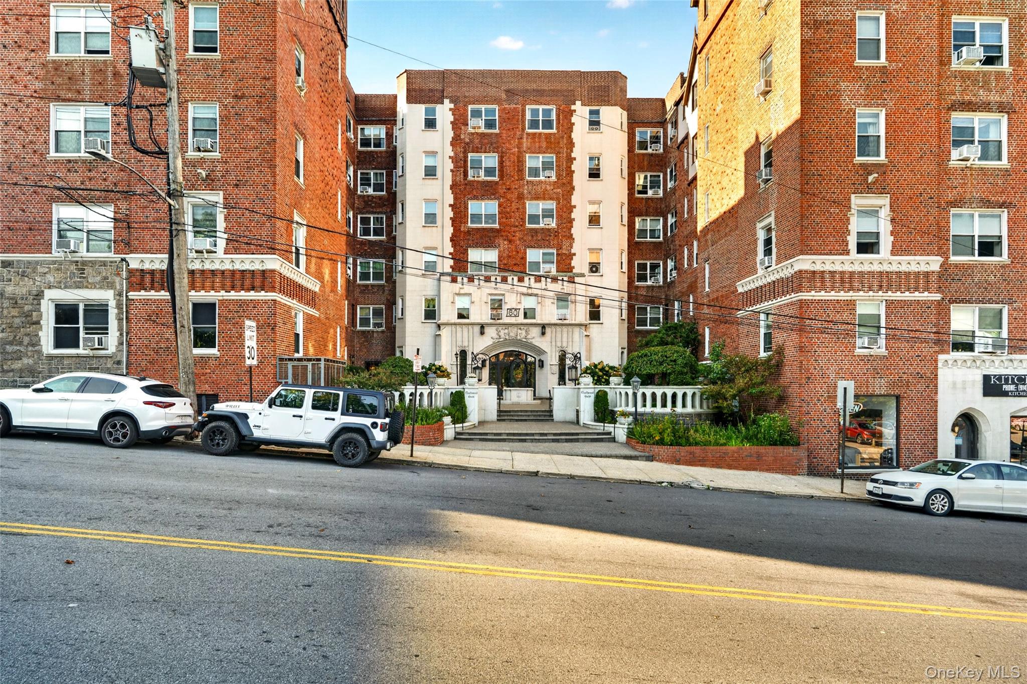 60 Broad Street 4i Property Photo 1