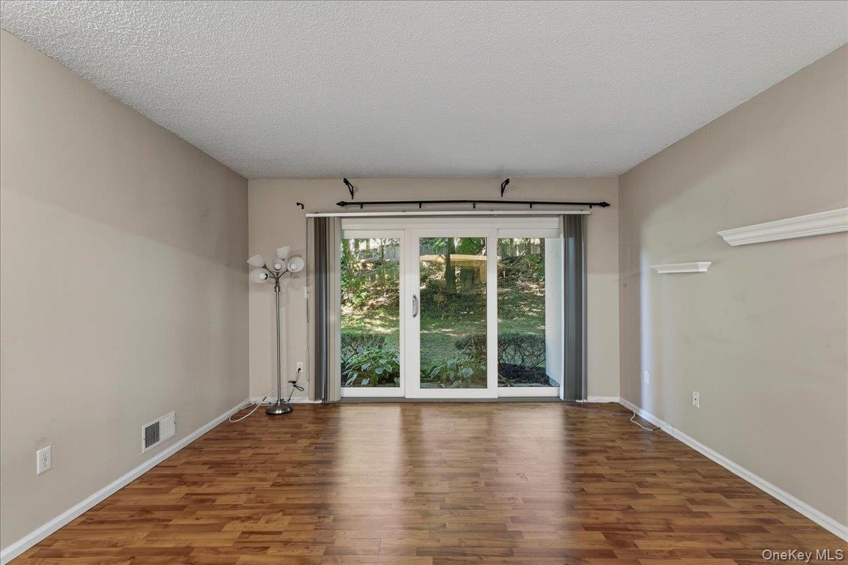 26 Edinburgh Drive Property Photo 6