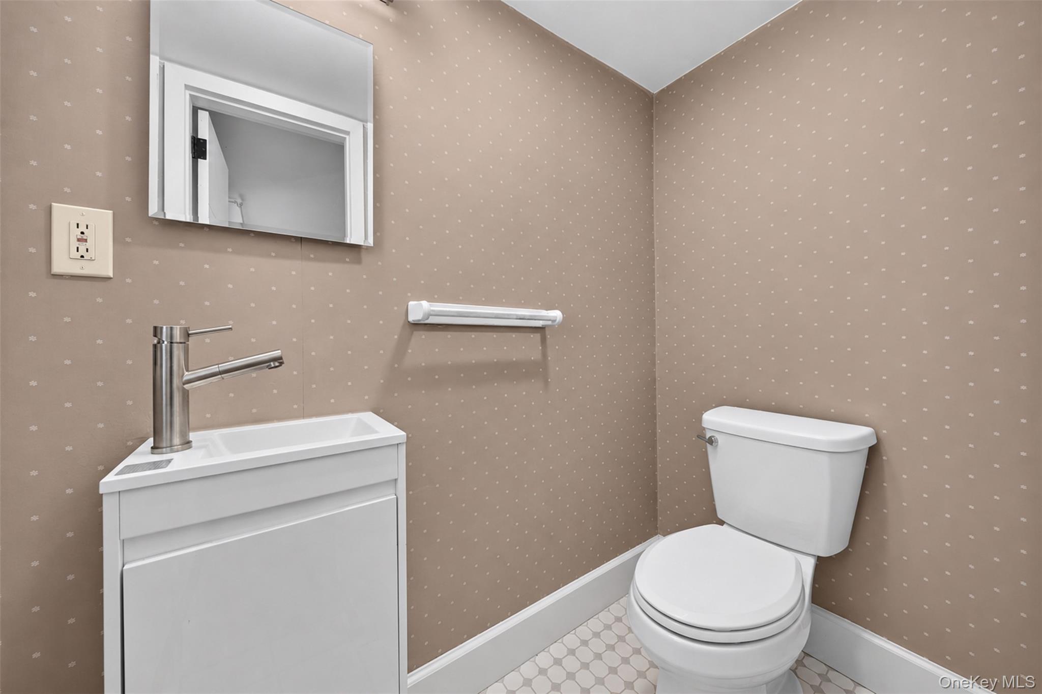 76 Marcus Avenue Property Photo 23