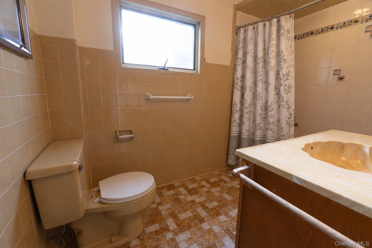 504 Tower Avenue Property Photo 12
