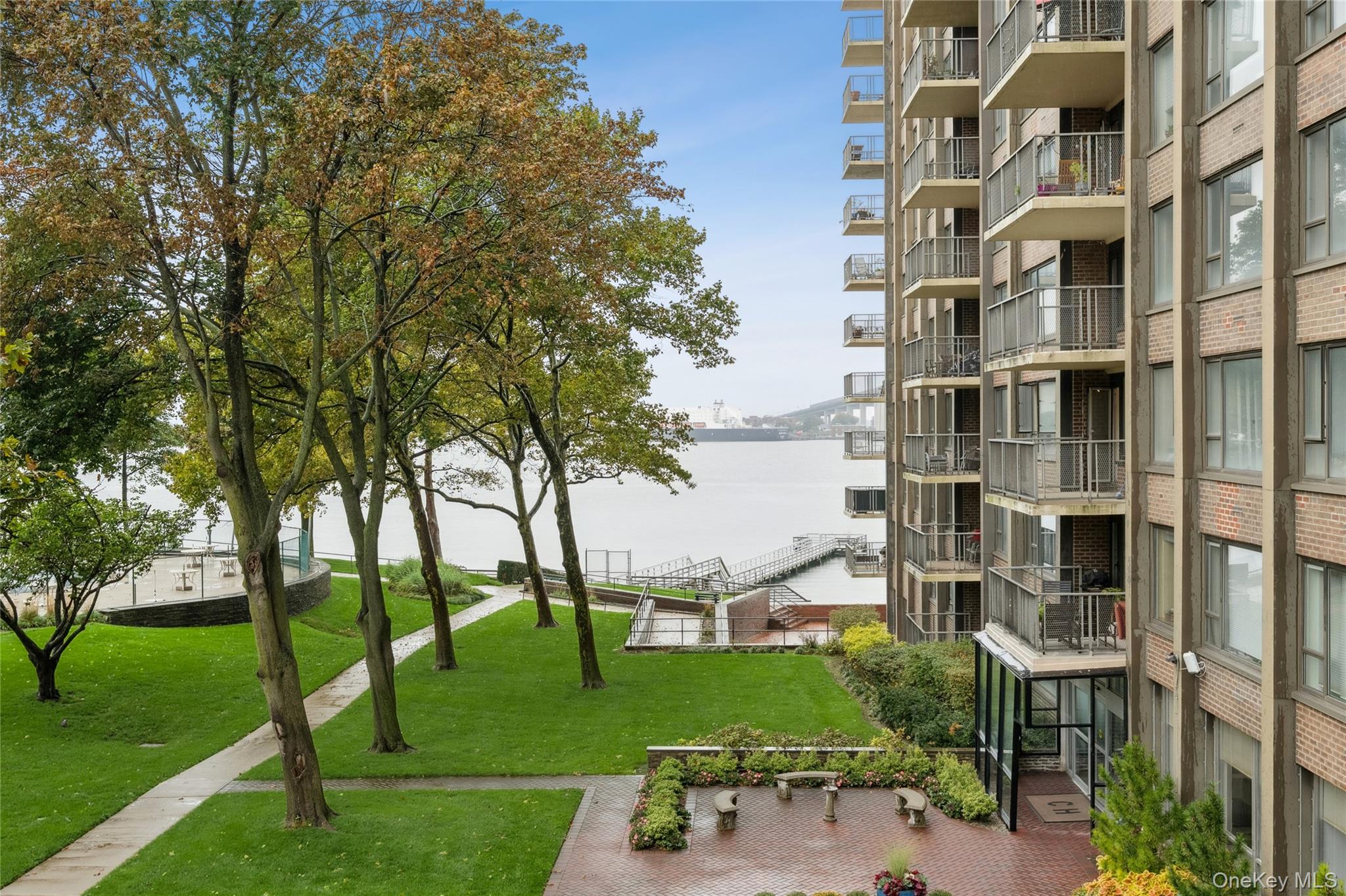 166-25 Powells Cove Boulevard 3f Property Photo 21