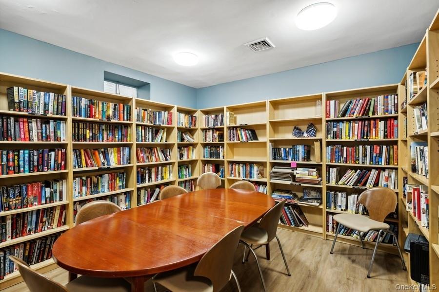 166-25 Powells Cove Boulevard 3f Property Photo 32