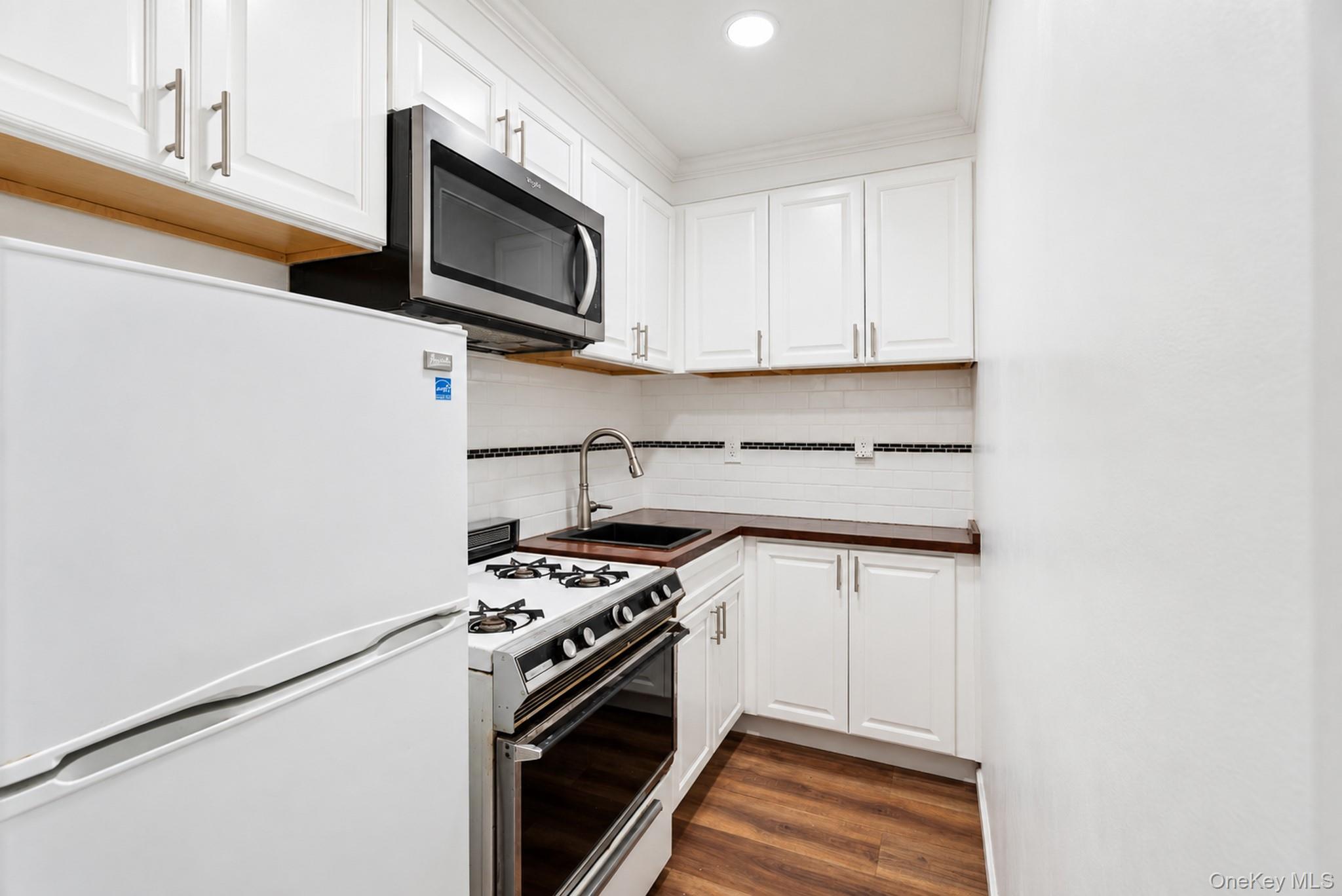 61 Oliver Street 4d Property Photo 3
