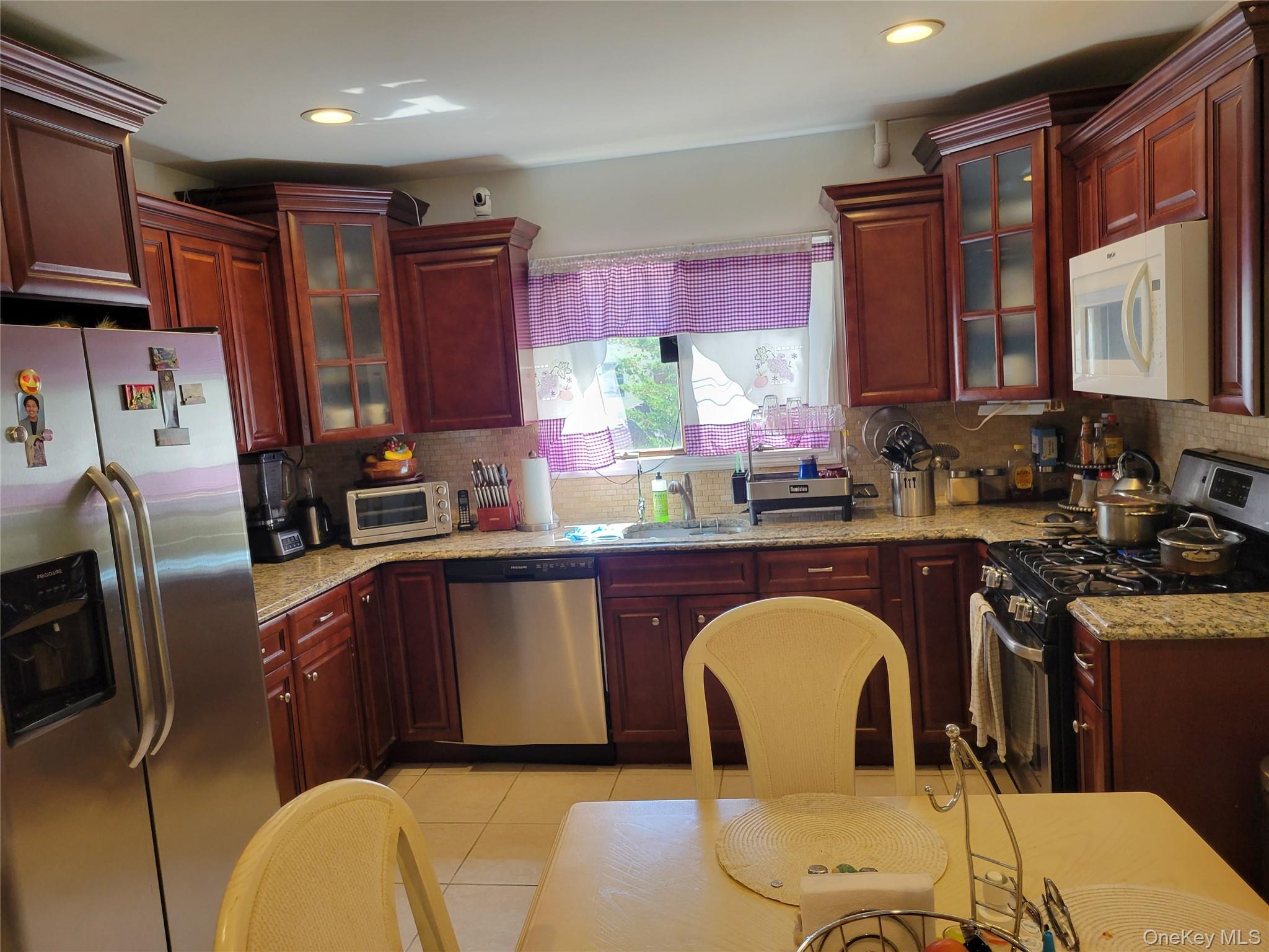 1053 Martinstein Avenue Property Photo 2
