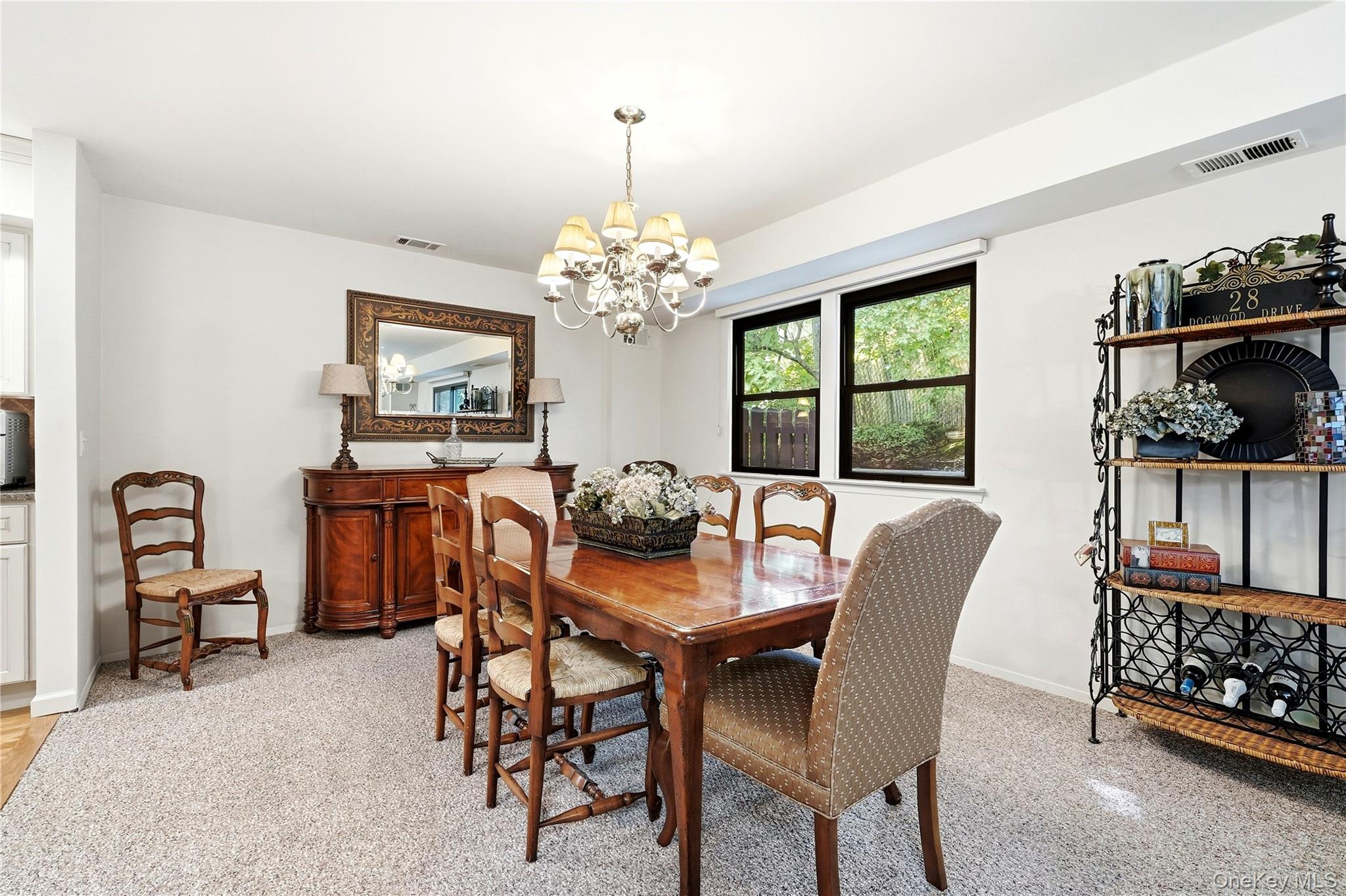 28 Hampton Court Property Photo 15