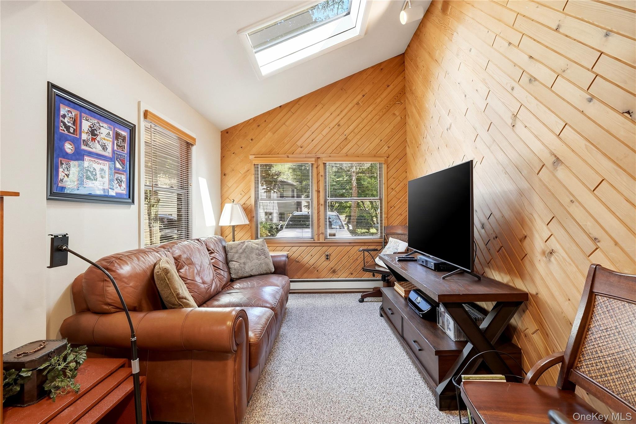 28 Hampton Court Property Photo 18
