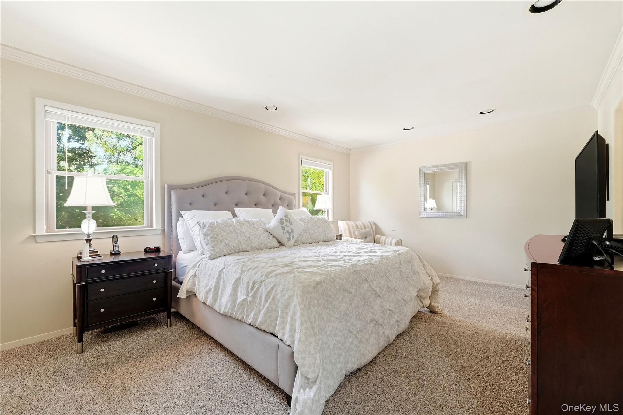 28 Hampton Court Property Photo 23
