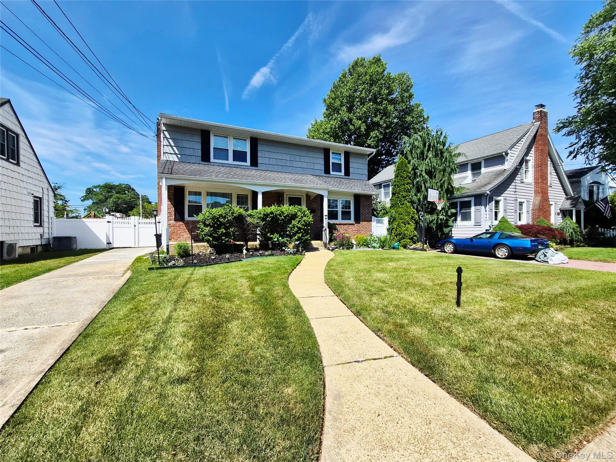 1920 Clemons Street Property Photo 1