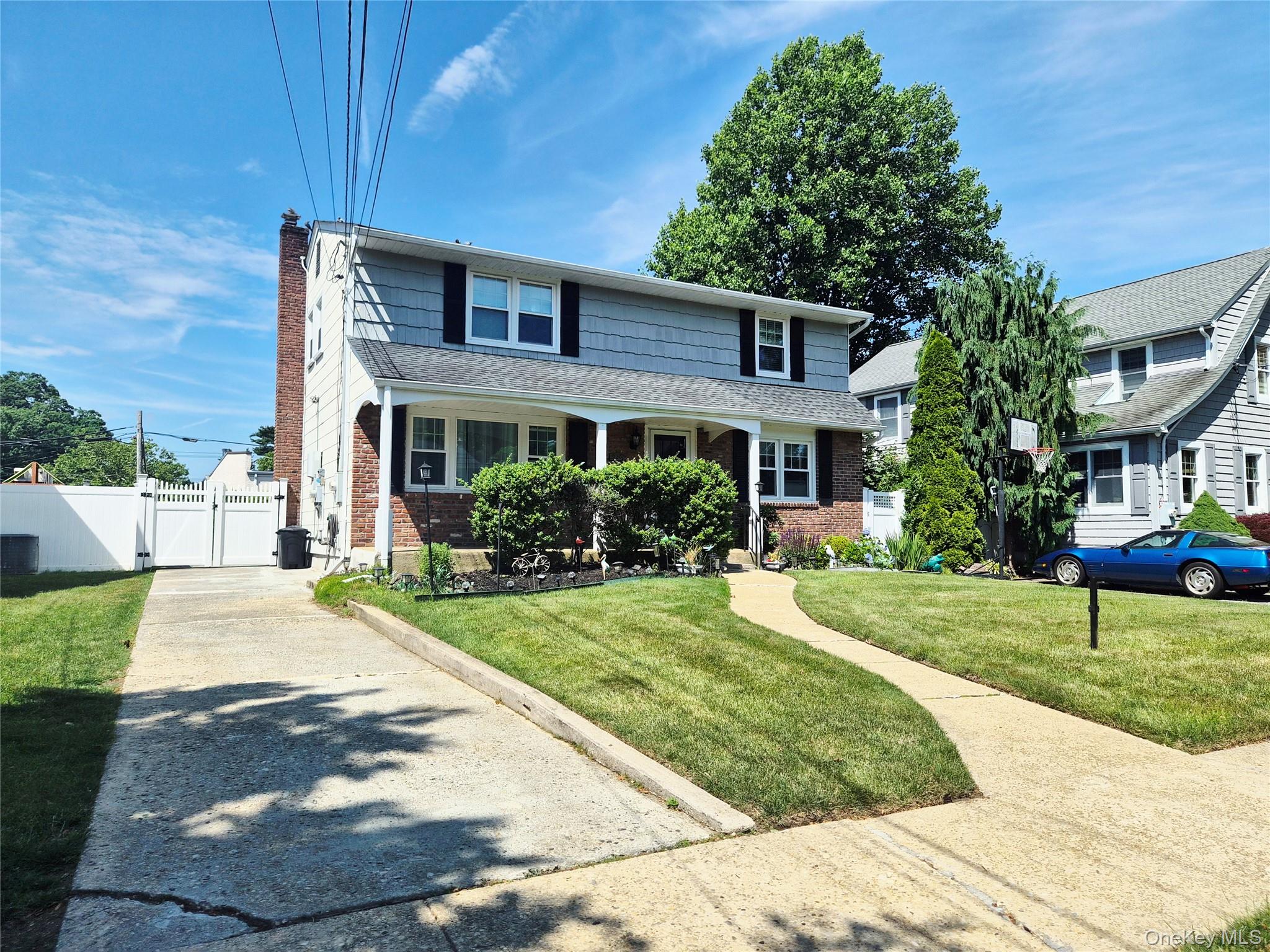 1920 Clemons Street Property Photo 3