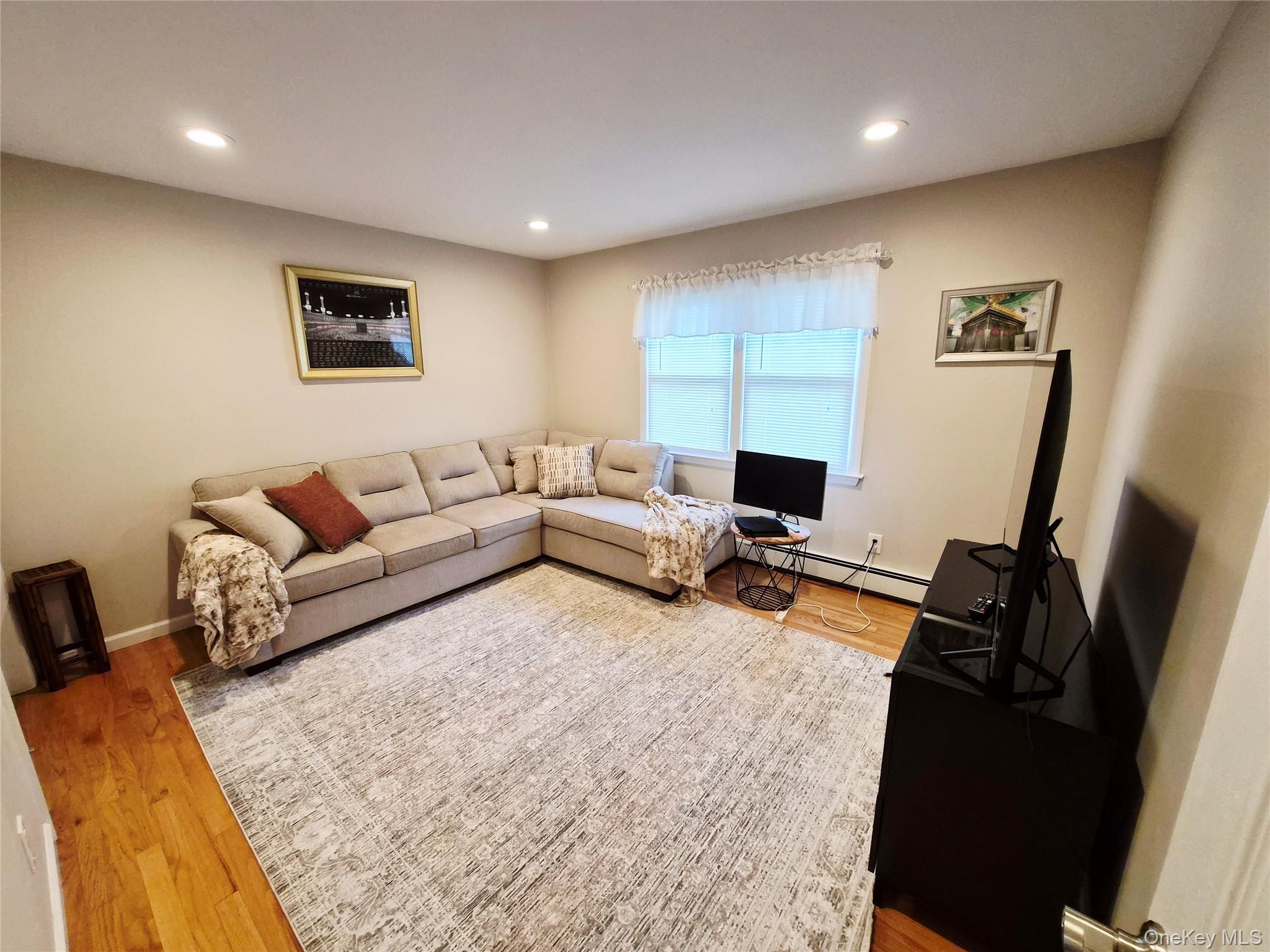 1920 Clemons Street Property Photo 11