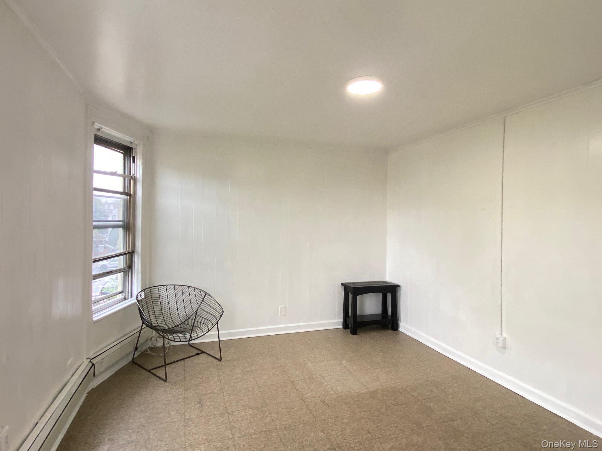 1463 Saint Lawrence Avenue 3 Property Photo 8
