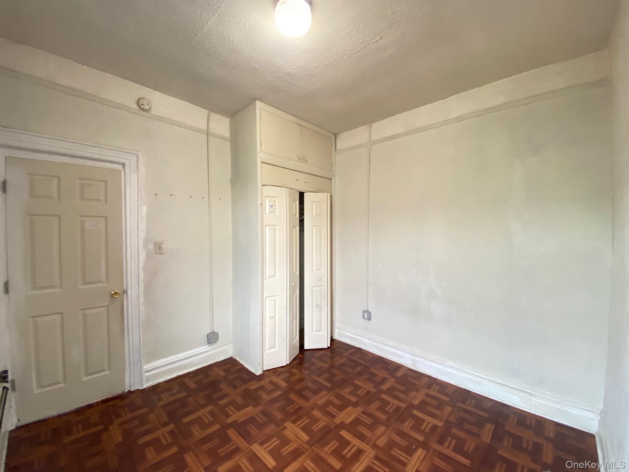 1463 Saint Lawrence Avenue 3 Property Photo 11