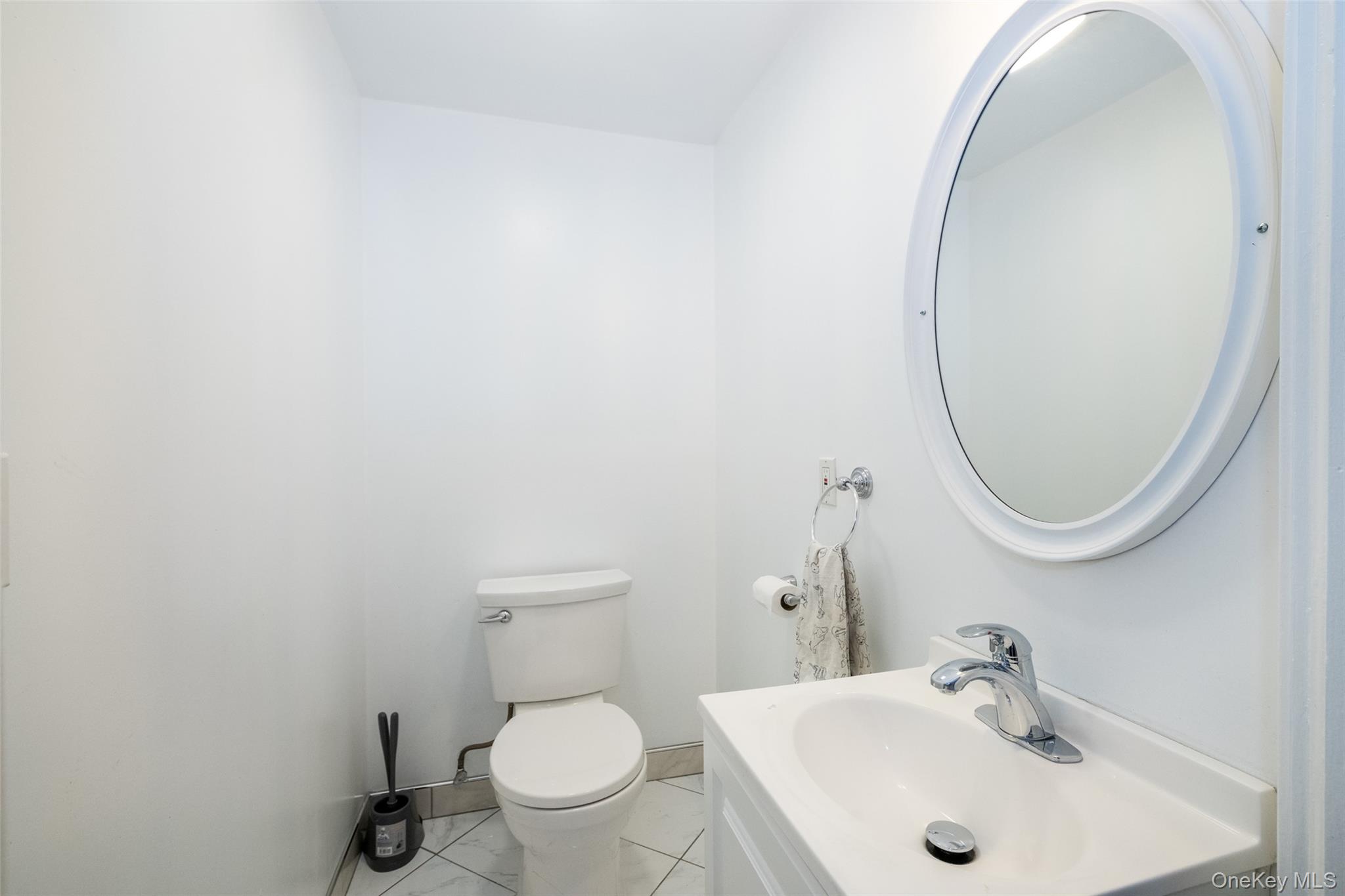 887 Webster Avenue Property Photo 11
