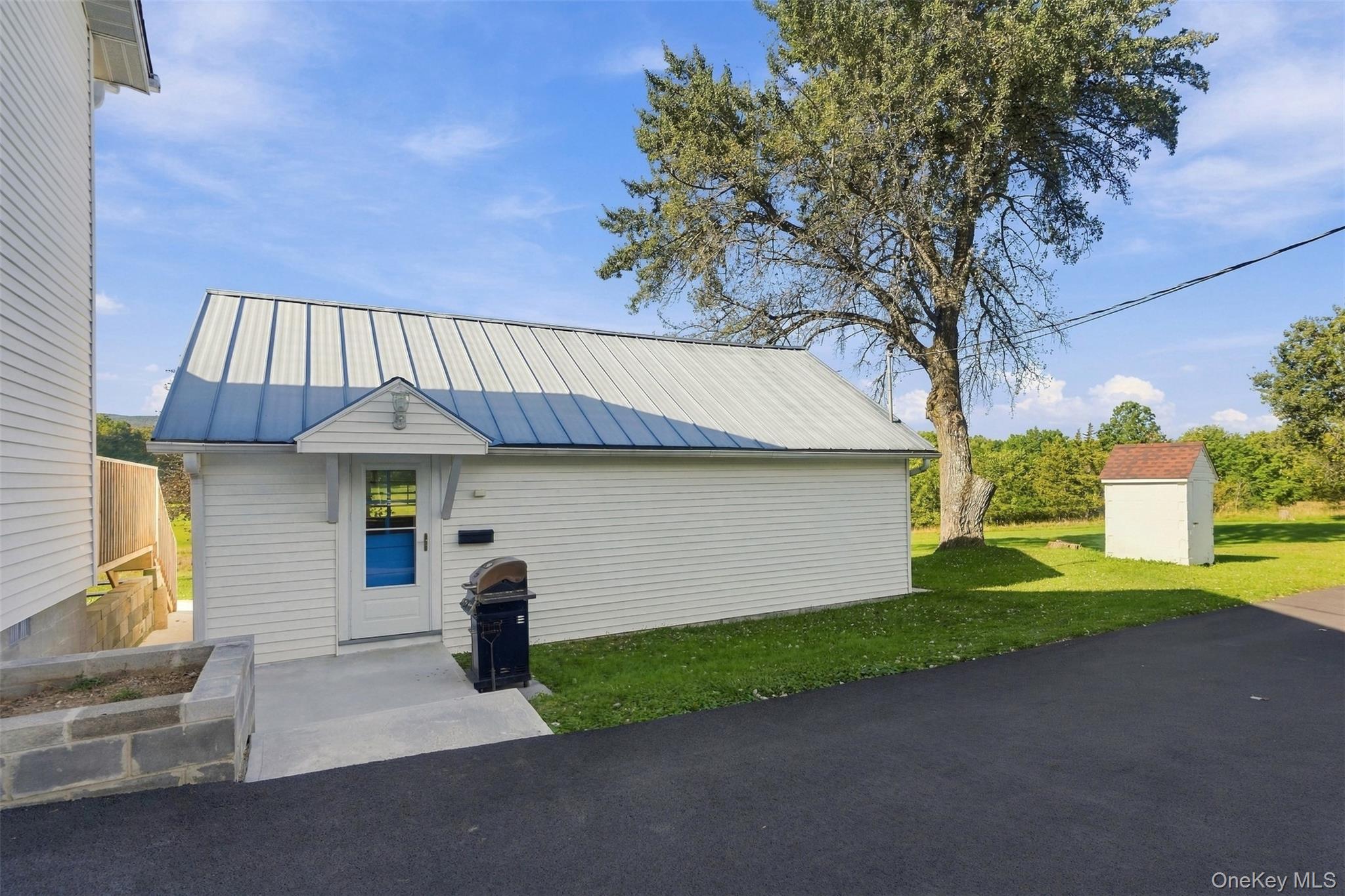 4 Low Road Property Photo 40