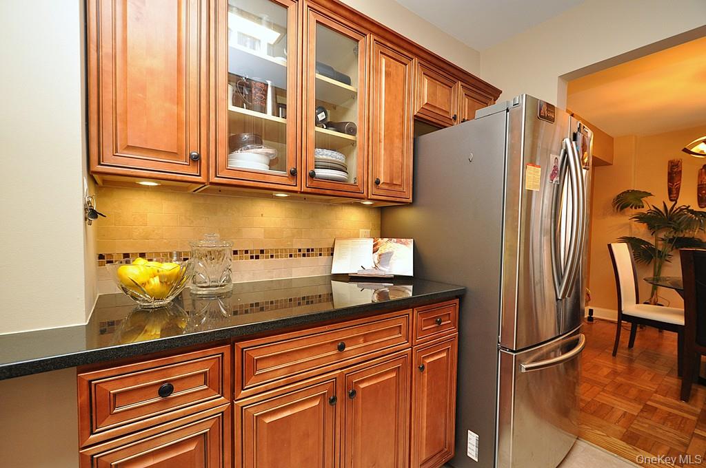 10 Old Mamaroneck Road 2A Property Photo 1