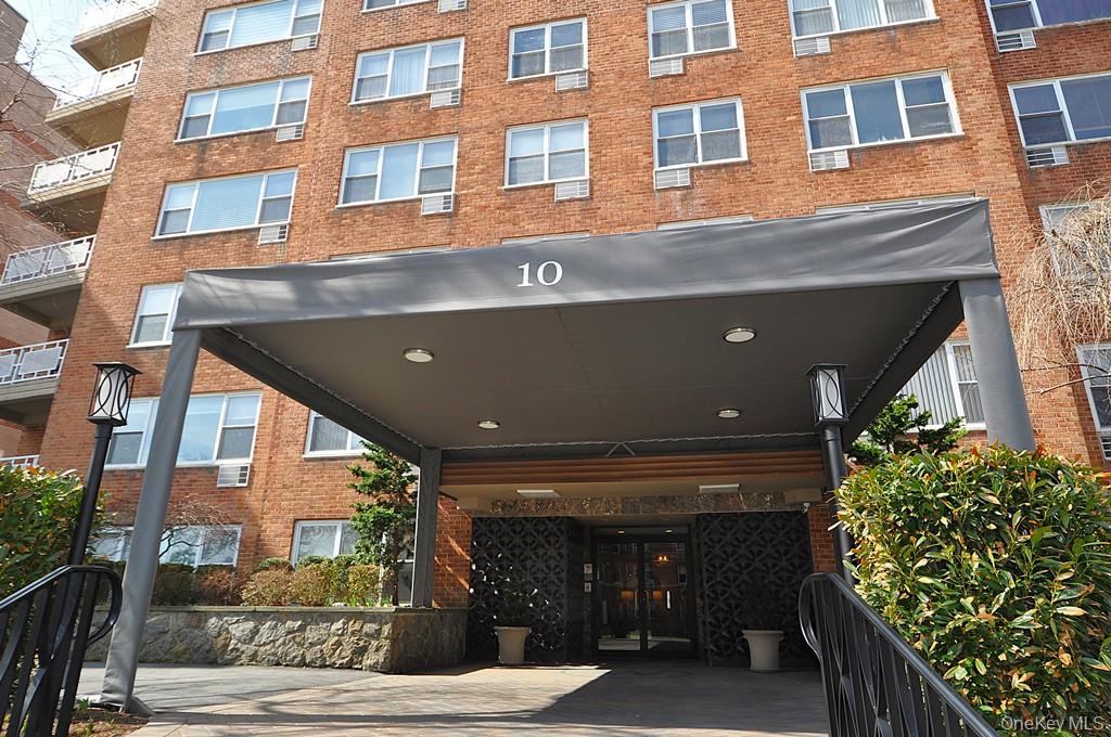 10 Old Mamaroneck Road 2a Property Photo 2