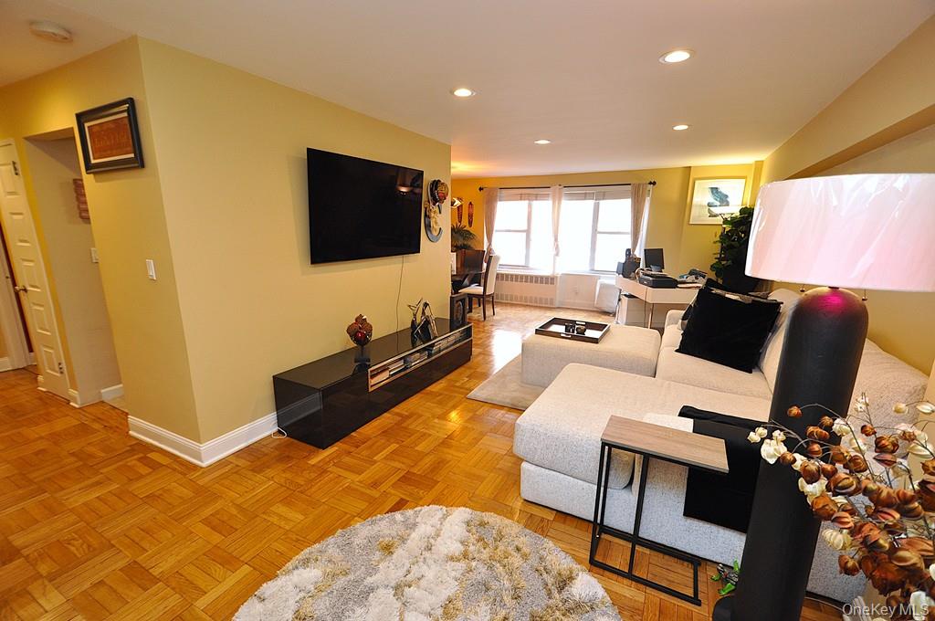 10 Old Mamaroneck Road 2a Property Photo 6