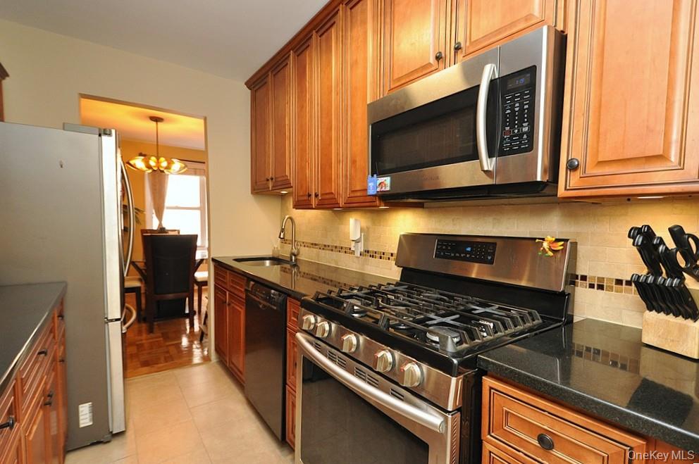 10 Old Mamaroneck Road 2a Property Photo 11