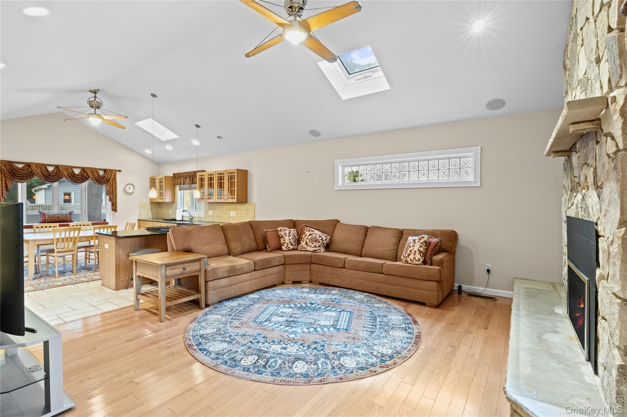 54 Breezy Point Road Property Photo 7