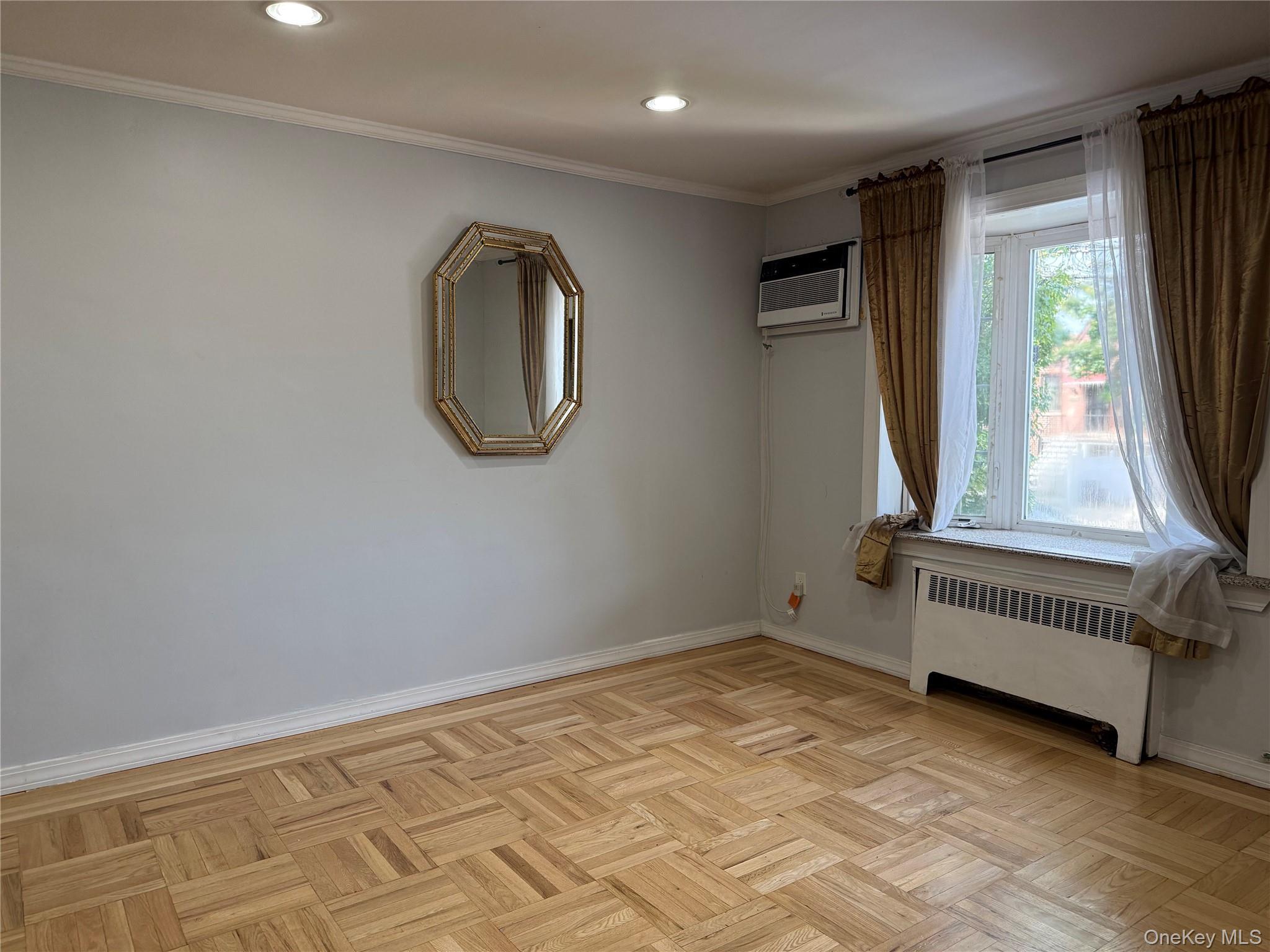 2944 Lurting Avenue Property Photo 7