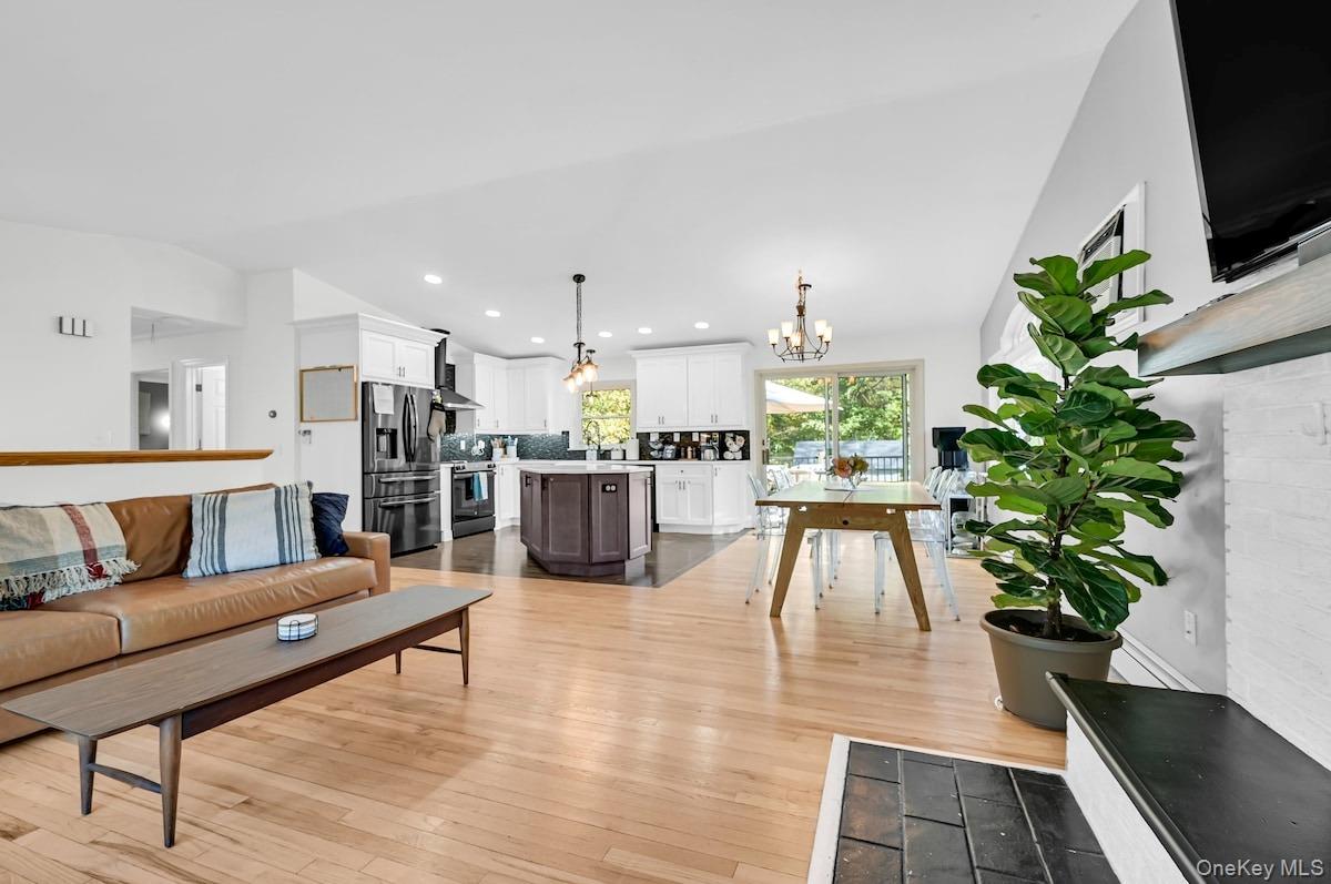 2 Caroline Drive Property Photo 6