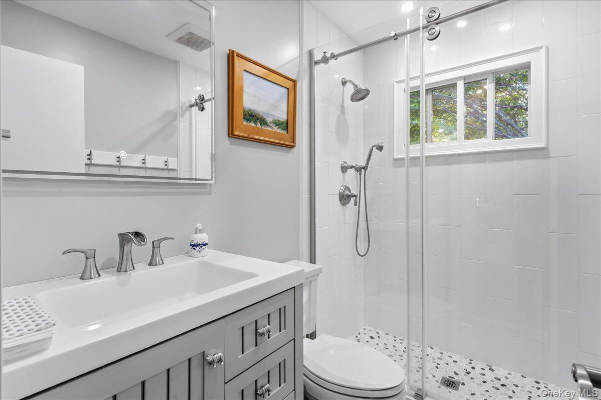 10 Glenmore Drive Property Photo 35