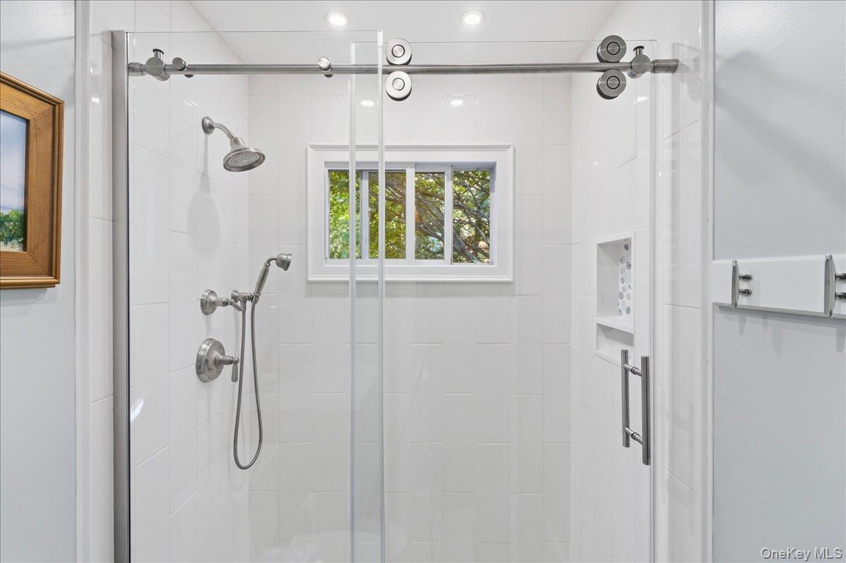 10 Glenmore Drive Property Photo 36