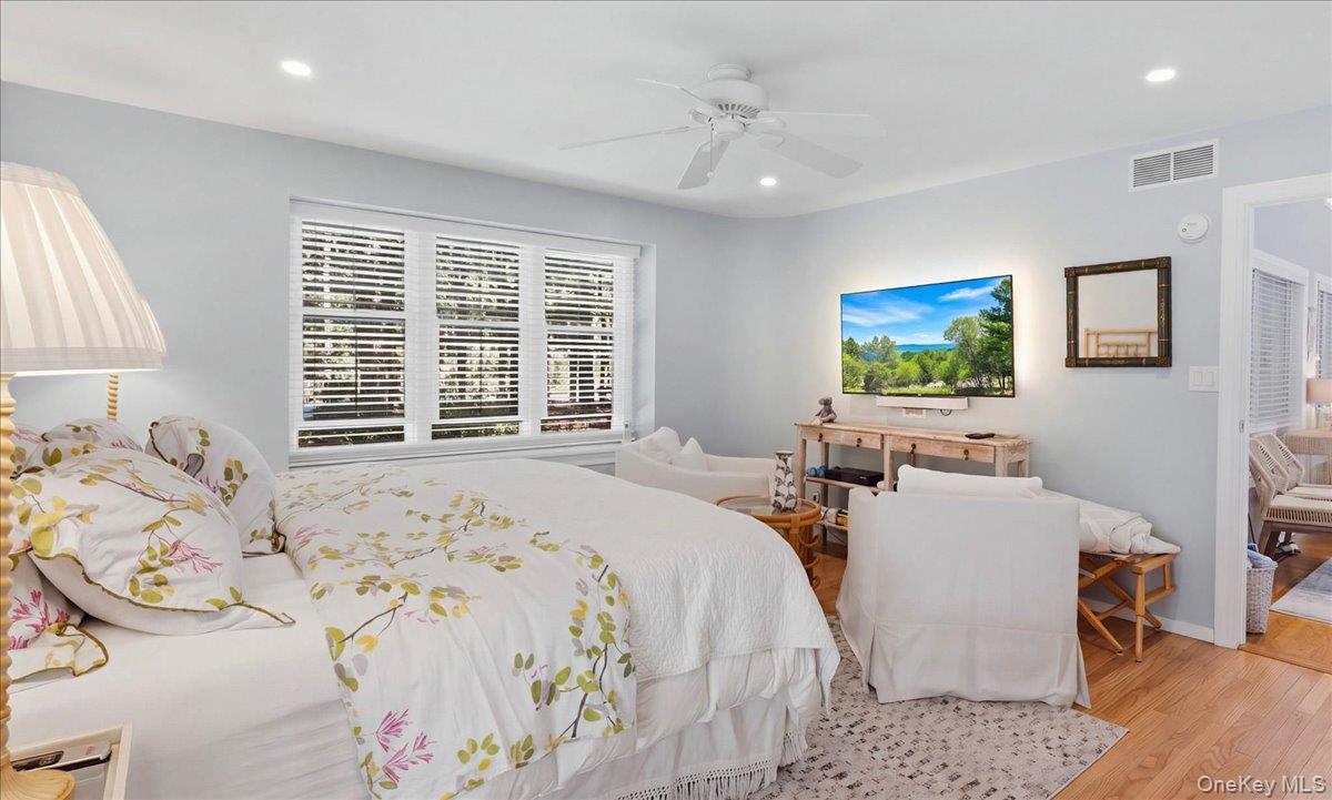 10 Glenmore Drive Property Photo 39