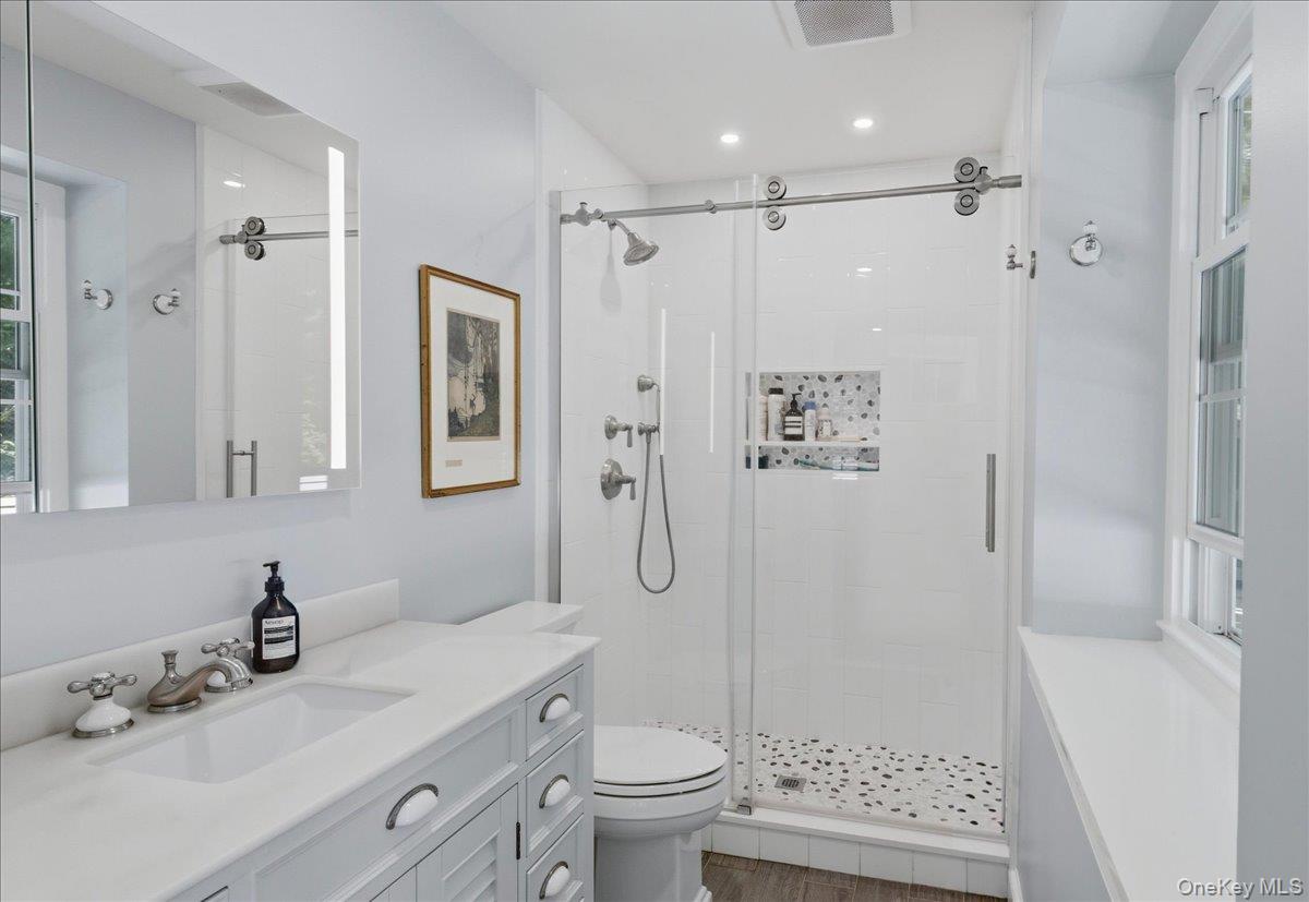 10 Glenmore Drive Property Photo 42