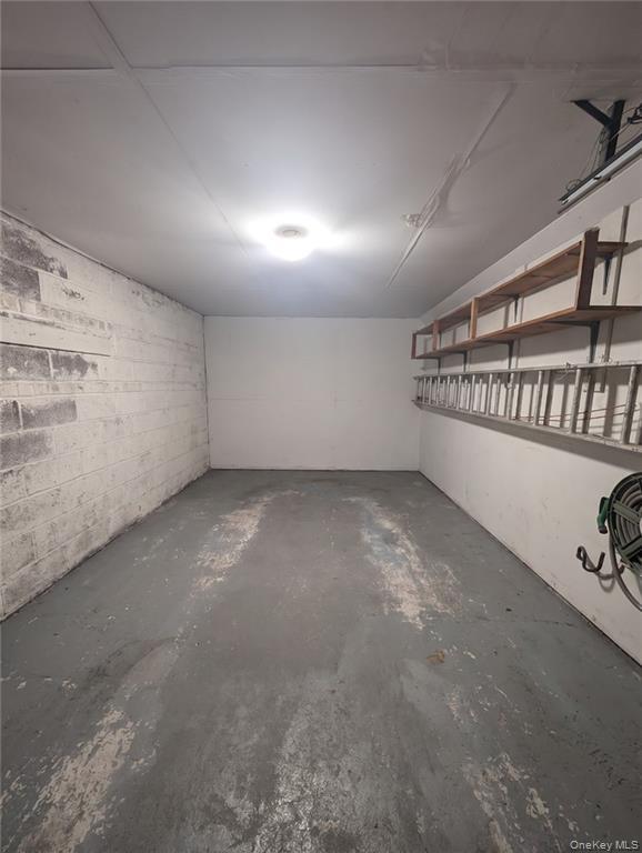 10142 103rd Street Property Photo 5