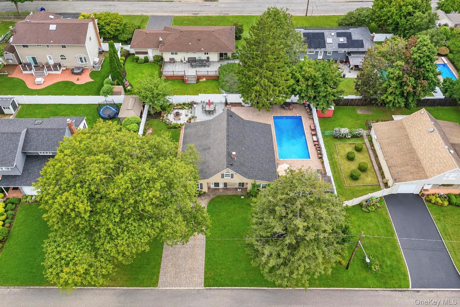 54 Pacific Avenue Property Photo 1