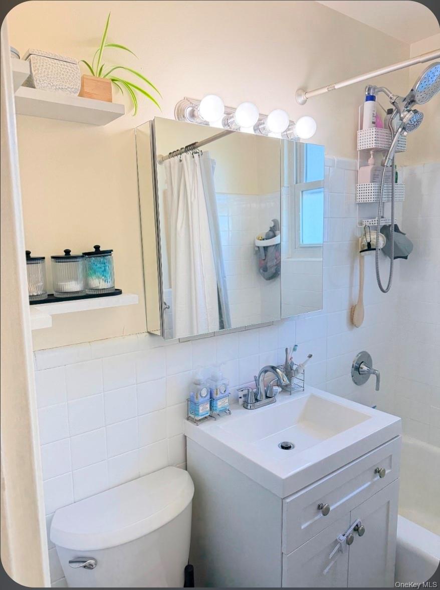 275 Maple E3 Property Photo 7