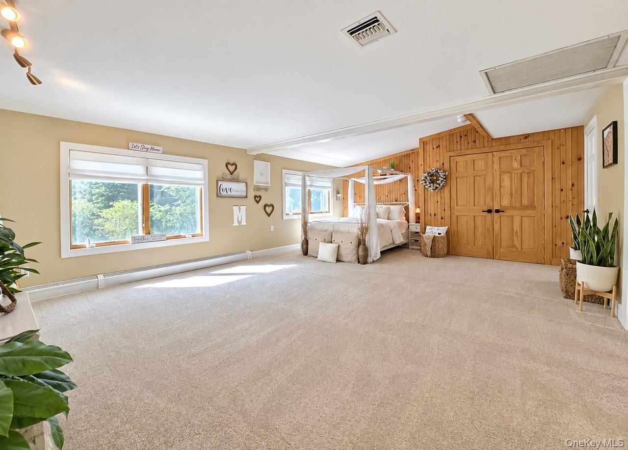 14 Seabrook Lane Property Photo 11