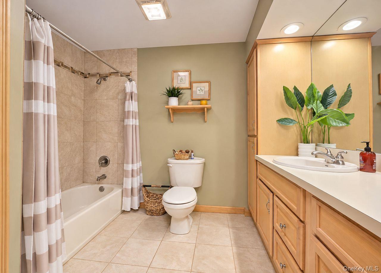 14 Seabrook Lane Property Photo 19