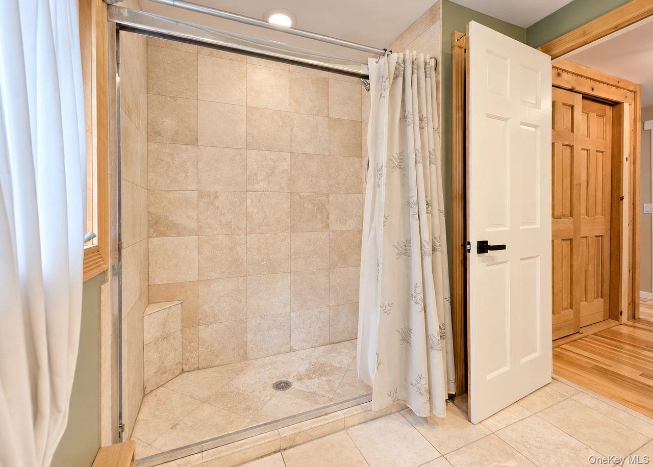 14 Seabrook Lane Property Photo 21